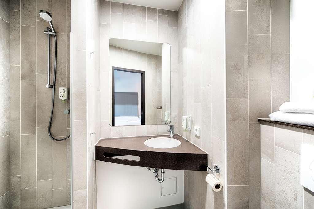 B&B Hotel Stuttgart-Neckarhafen Habitación foto