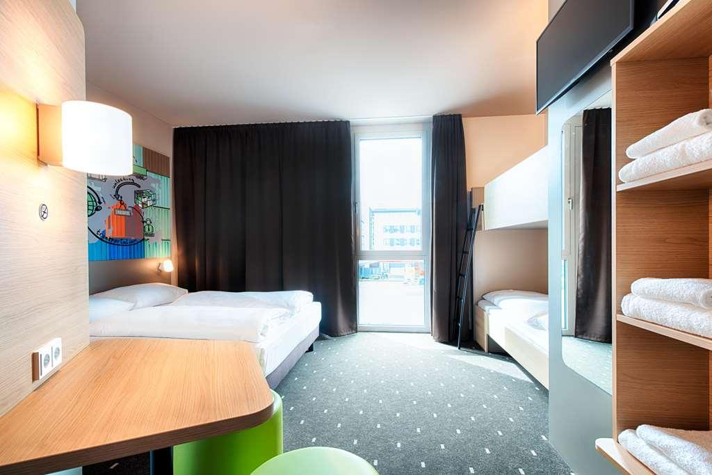 B&B Hotel Stuttgart-Neckarhafen Habitación foto